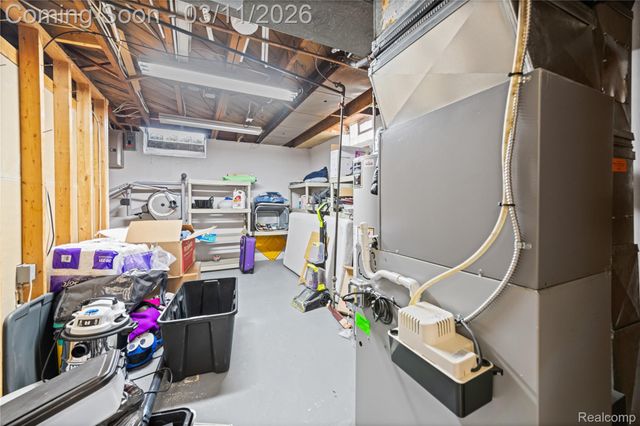 19150 Ike Street, Roseville, MI 48066