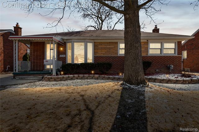 19150 Ike Street, Roseville, MI 48066