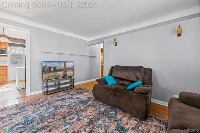 19150 Ike Street, Roseville, MI 48066