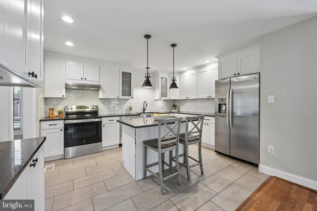 296 S CHURCH ST, Moorestown, NJ 08057