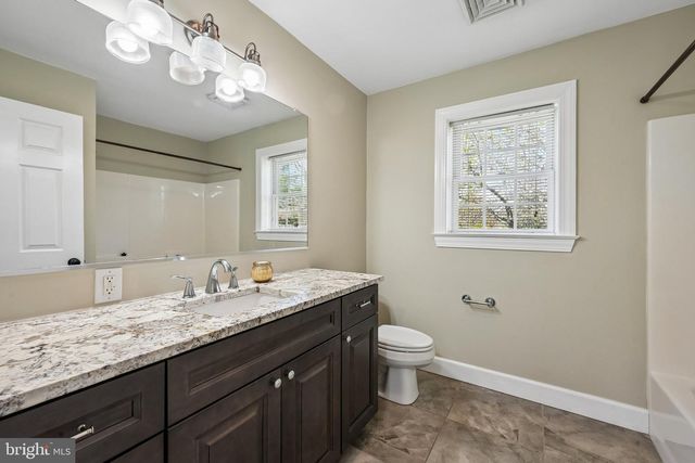 296 S CHURCH ST, Moorestown, NJ 08057