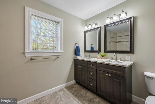296 S CHURCH ST, Moorestown, NJ 08057