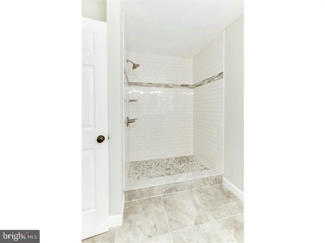 296 S CHURCH ST, Moorestown, NJ 08057