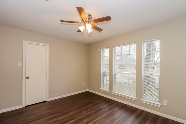 8318 Black Pool Street, Baytown, TX 77521