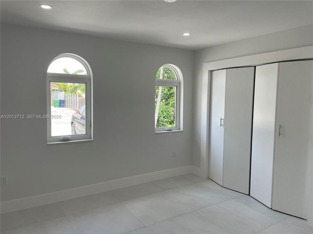 6820 SW 13th Ter 6820, Miami, FL 33144