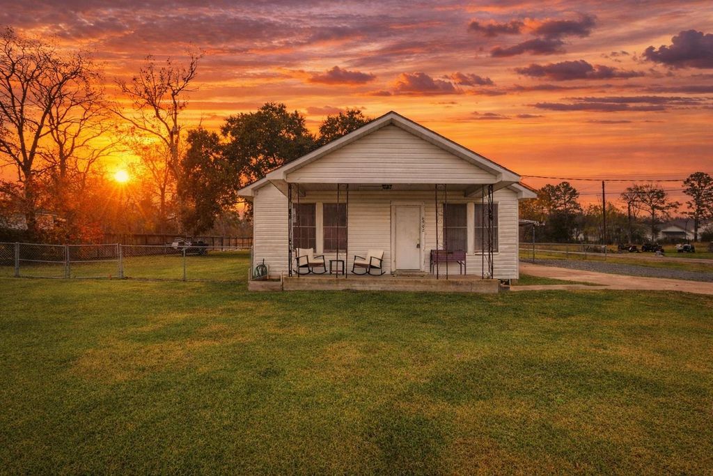 6902 Concord Rd., Beaumont, TX 77708