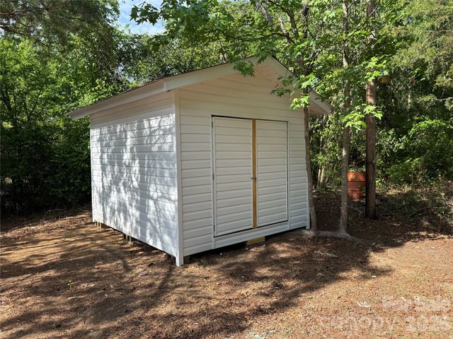 878 Stanback Ferry Road, Lilesville, NC 28091