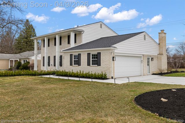 6273 Ledgeway Drive, West Bloomfield Charter Township, MI 48322