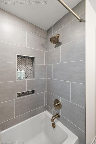 6273 Ledgeway Drive, West Bloomfield Charter Township, MI 48322