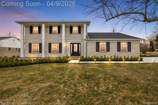 6273 Ledgeway Drive, West Bloomfield Charter Township, MI 48322