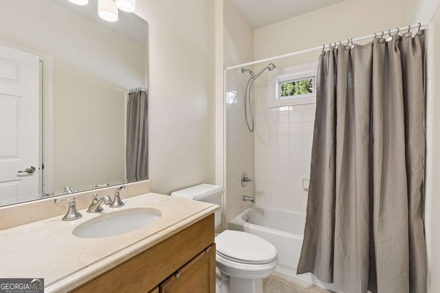 448 Oak Valley Circle SE, Smyrna, GA 30082