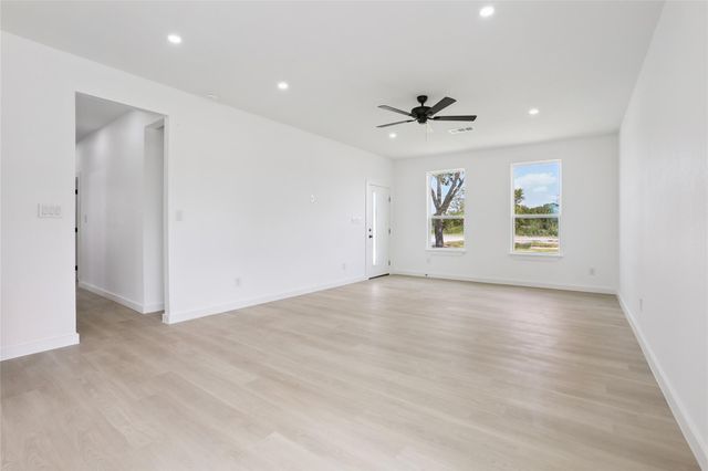 107 Brushwood ST, Bastrop, TX 78602