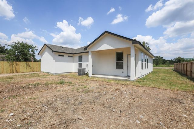 107 Brushwood ST, Bastrop, TX 78602