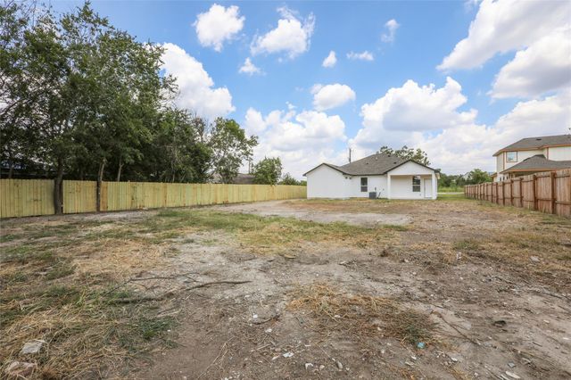 107 Brushwood ST, Bastrop, TX 78602