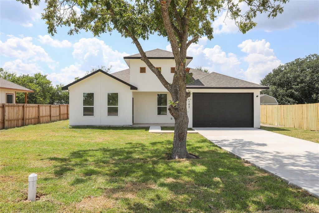 107 Brushwood ST, Bastrop, TX 78602