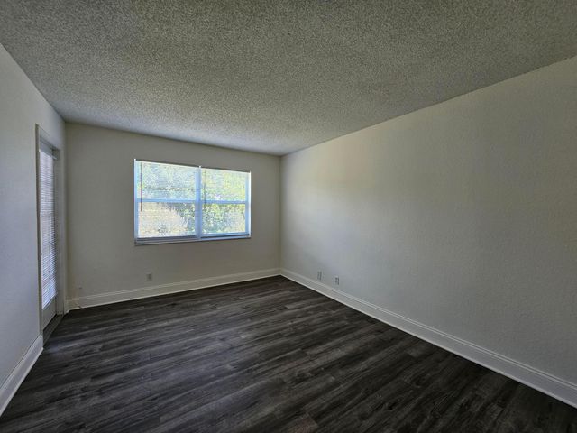 120 Sparrow Drive 208, Royal Palm Beach, FL 33411