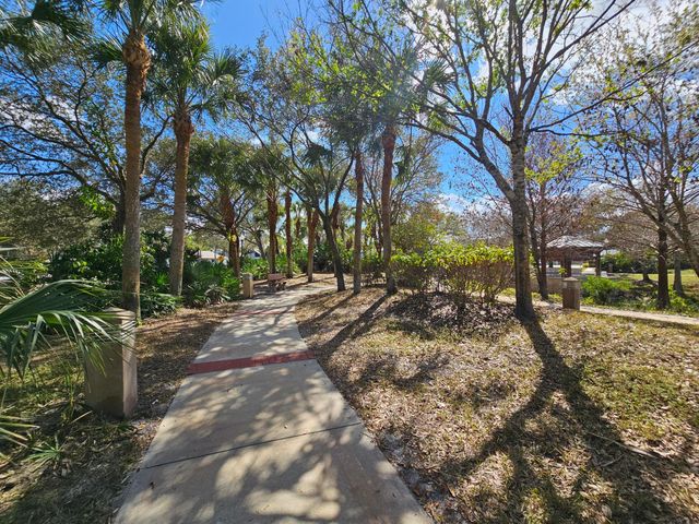 120 Sparrow Drive 208, Royal Palm Beach, FL 33411