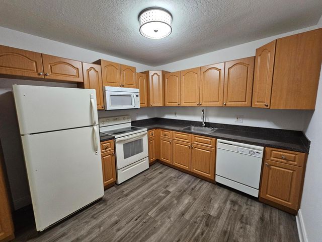 120 Sparrow Drive 208, Royal Palm Beach, FL 33411