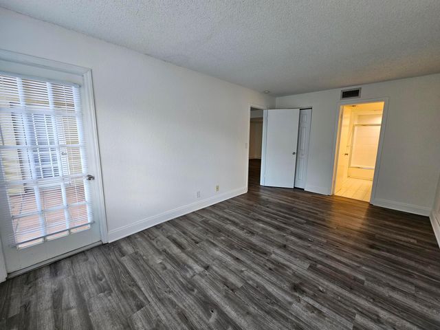 120 Sparrow Drive 208, Royal Palm Beach, FL 33411