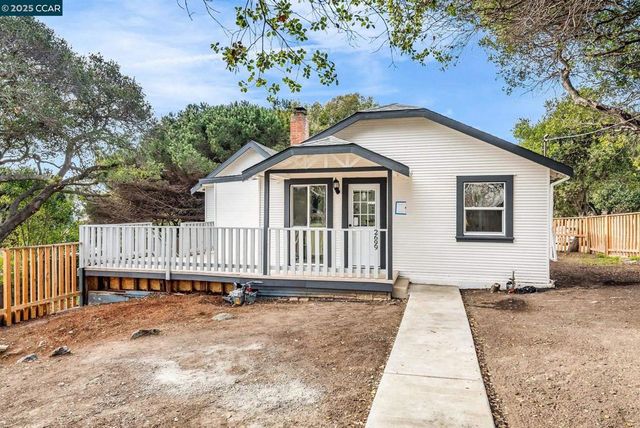 2699 Vale Rd, San Pablo, CA 94806