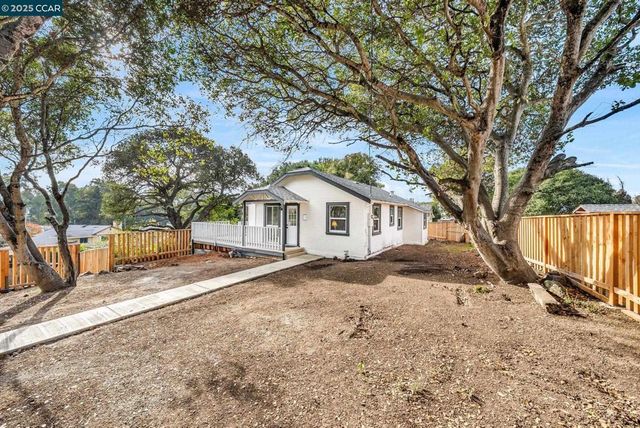 2699 Vale Rd, San Pablo, CA 94806