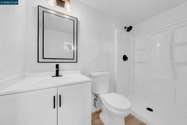 2699 Vale Rd, San Pablo, CA 94806