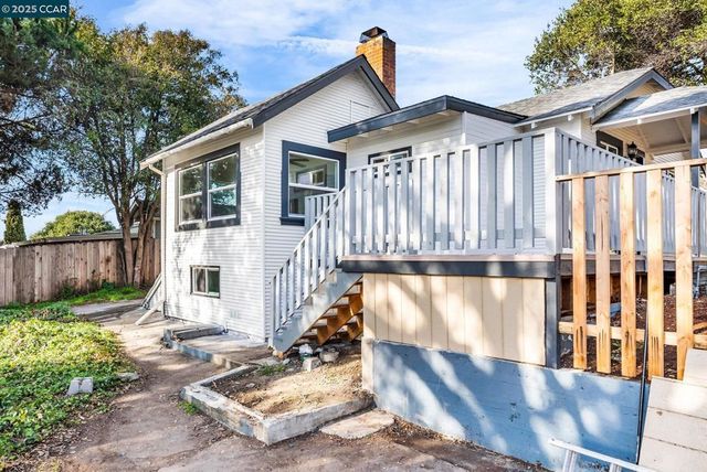 2699 Vale Rd, San Pablo, CA 94806