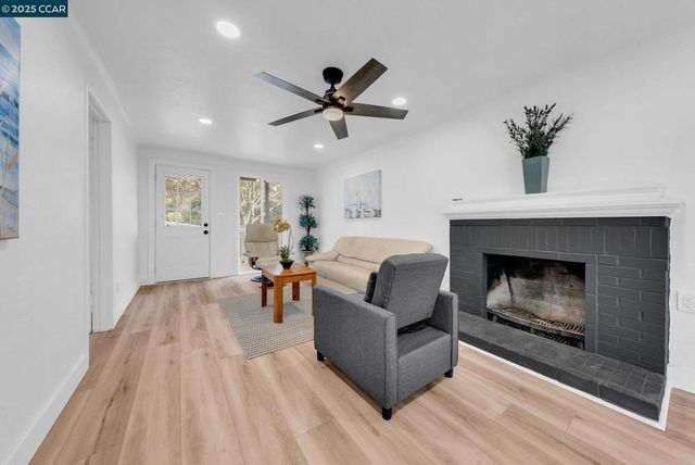 2699 Vale Rd, San Pablo, CA 94806