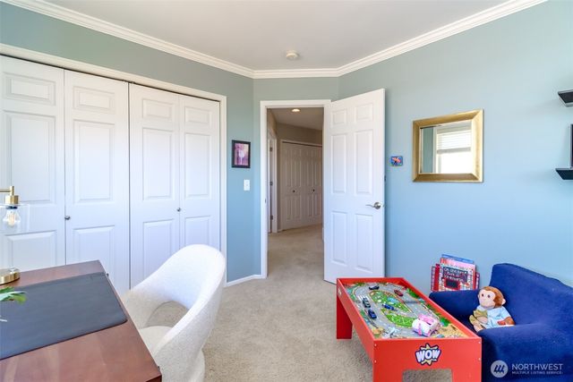5602 24th Avenue NE, Tacoma, WA 98422