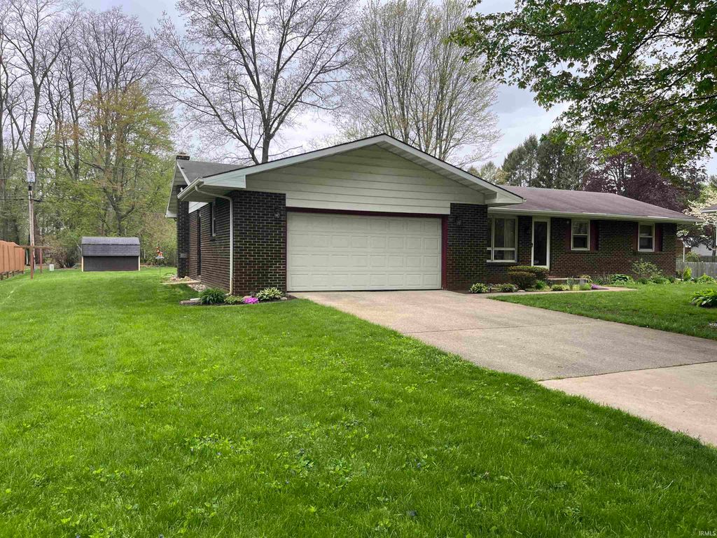 57239 CR 117 Road, Goshen, IN 46528