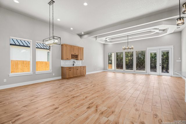 1164 Winding Creek Trl, Spring Branch, TX 78070