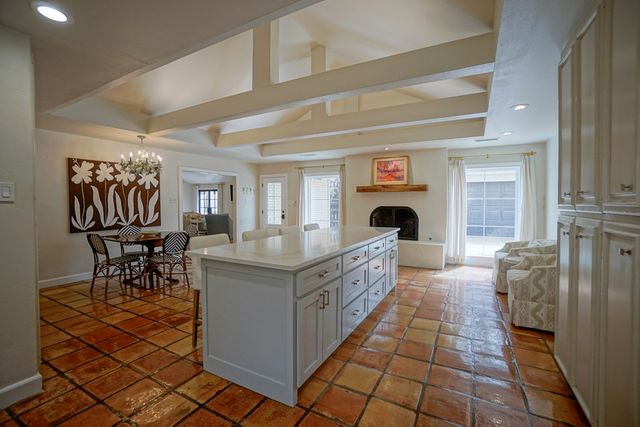 2007 Shell Ave, Midland, TX 79705