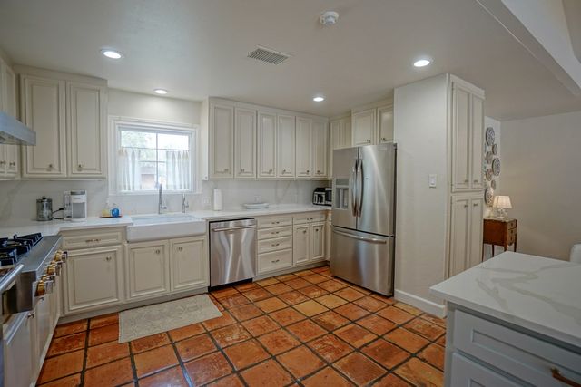 2007 Shell Ave, Midland, TX 79705