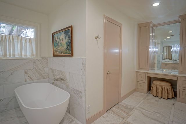 2007 Shell Ave, Midland, TX 79705