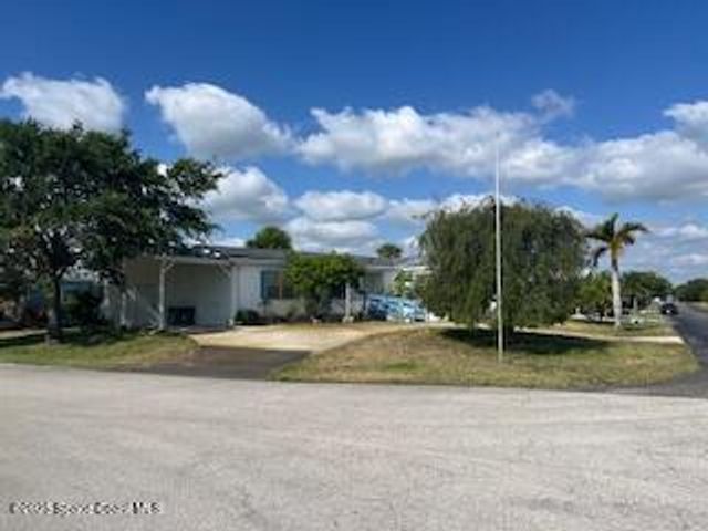 5361 Bison Street P19, Micco, FL 32976