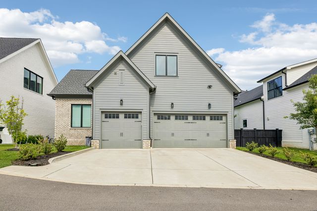 6045 Pasquo Rd, Nashville, TN 37221