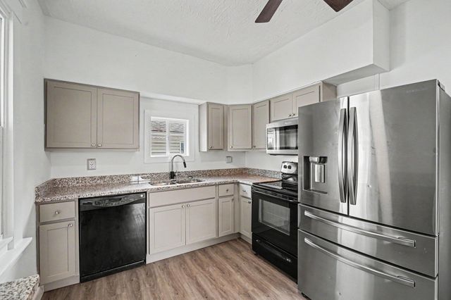 648 Bedinger Street, Elsmere, KY 41018