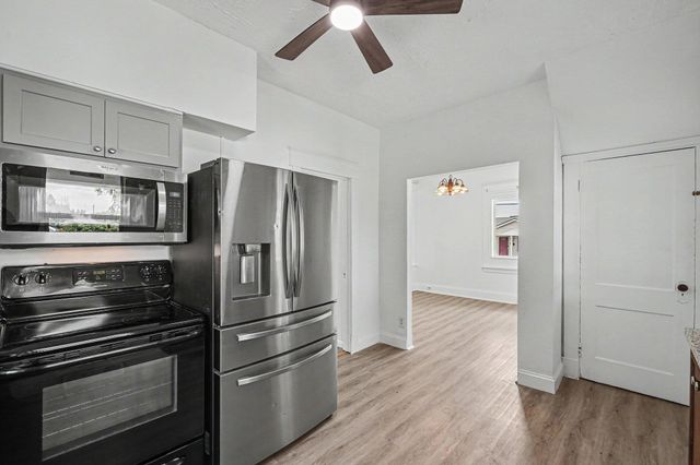 648 Bedinger Street, Elsmere, KY 41018