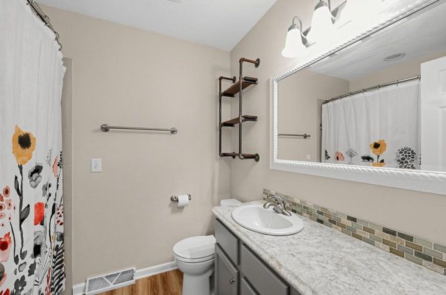 753 Chelsea PLACE, Janesville, WI 53546