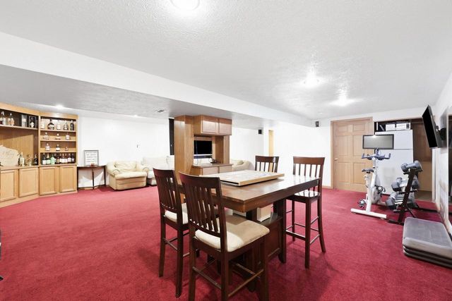 753 Chelsea PLACE, Janesville, WI 53546