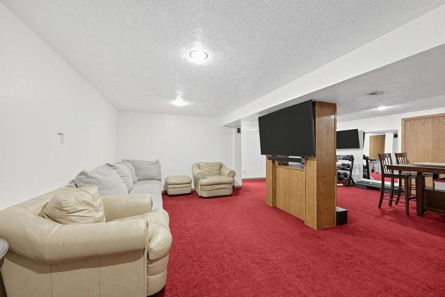 753 Chelsea PLACE, Janesville, WI 53546