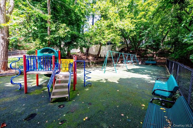 2 Sadore Lane 6M, Yonkers, NY 10710