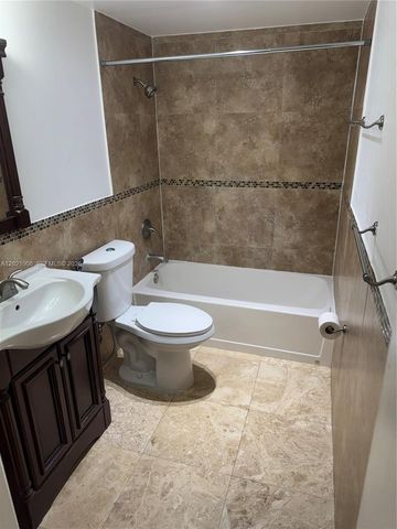 901 Hillcrest Dr 208, Hollywood, FL 33021