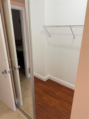 901 Hillcrest Dr 208, Hollywood, FL 33021