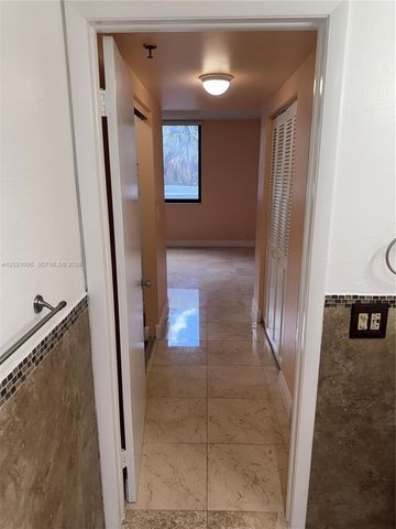 901 Hillcrest Dr 208, Hollywood, FL 33021