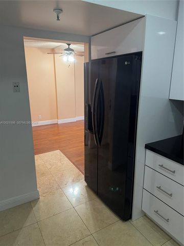 901 Hillcrest Dr 208, Hollywood, FL 33021