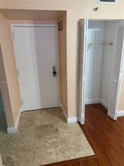901 Hillcrest Dr 208, Hollywood, FL 33021