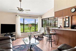 5585 Trailwinds DR 324, Fort Myers, FL 33907