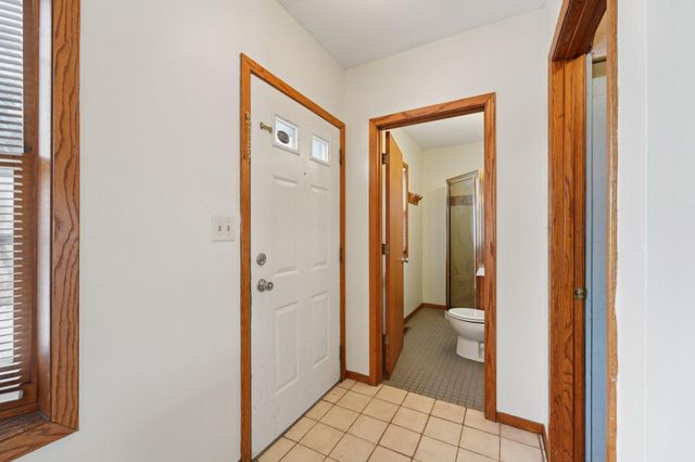 661 Surrey Avenue, Saint Paul, MN 55106