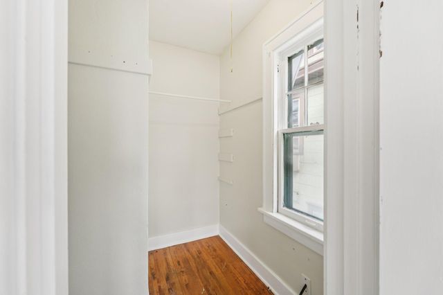 661 Surrey Avenue, Saint Paul, MN 55106